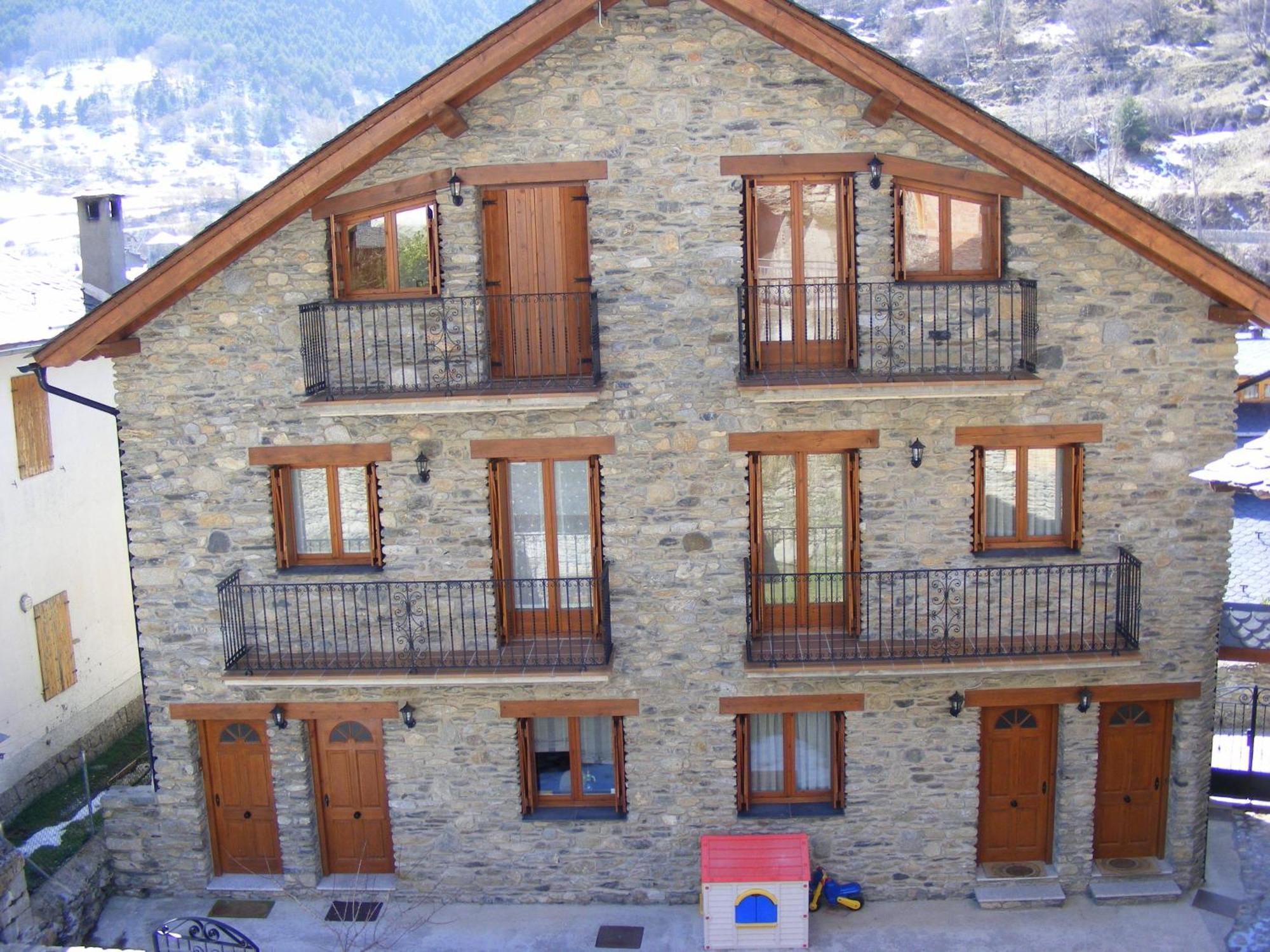 Apartaments L'Arrel Espot Exterior photo