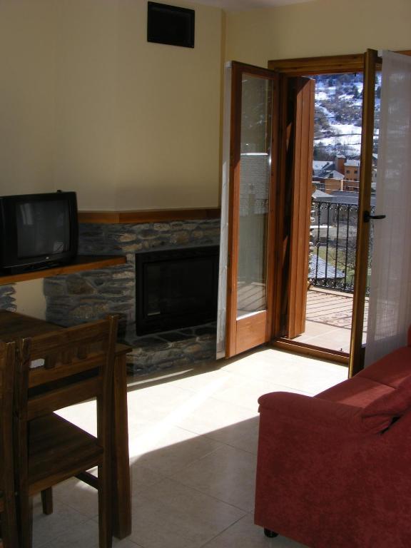 Apartaments L'Arrel Espot Exterior photo